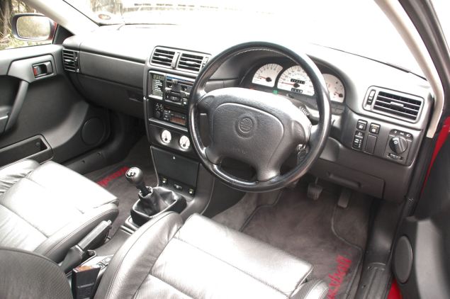 Even by 1996 the Calibra's dashboard was barely distinguishable from the then defunct Mk III Cavalier's