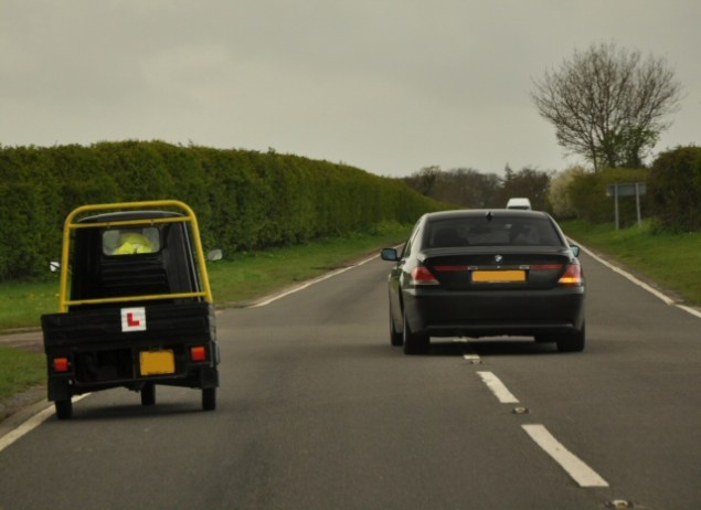 002 Article BMW E65 7-Series Oliver Hammond Petroleum Vitae Photo - rear