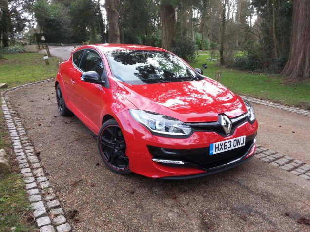 2014 Renaultsport Megane RS 265 Cup chassis Kilworth day photo - front 34b