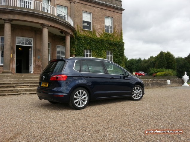 2014 August Volkswagen VW Tour media driving Wood Hall Wetherby first impressions road test drive review - photo - SV GT 2.0 TDI DSG venue 2