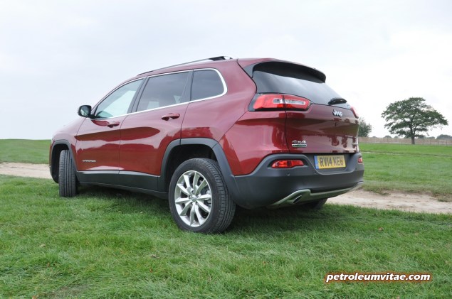 2014 SMMT North Jeep Cherokee 2 diesel 140 manual 4x4 first drive road test review Oliver Hammond Petroleum Vitae My Car Coach - photo - rear 34b