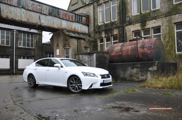 2014 Lexus GS300h-f F Sport road test review blogger - photo - front 34c