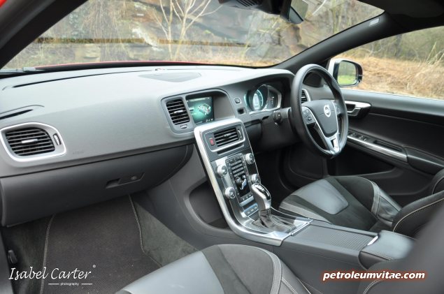 2014 Volvo V60 PHEV Plug-in Hybrid D6 AWD Geartronic R-Design Lux Nav full road test review report evaluation business private mpg sense cost price - Oliver Hammond blogger journalist writer - photo - leather suede seats