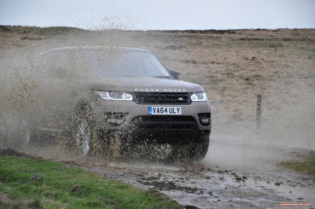 2015 Range Rover Sport SDV6 HSE Dynamic road test review report freelance motoring automotive journalist Oliver Hammond Manchester blogger wallpaper photo - mud splash 3