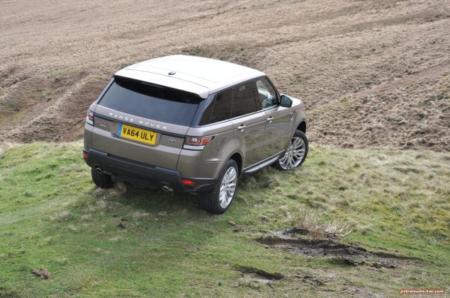 2015 Range Rover Sport SDV6 HSE Dynamic road test review report freelance motoring automotive journalist Oliver Hammond Manchester blogger wallpaper photo - rear 34b