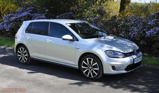 2015 Volkswagen Golf GTE first drive economy sense financial review blog blogger freelance motoring automotive journalist Manchester VW Rudding day photo wallpaper 03