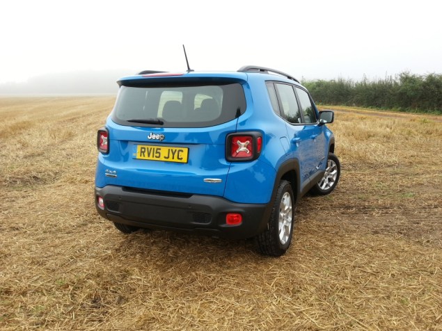 Jeep Renegade first drive review, SMMT North 2015 - photo 1