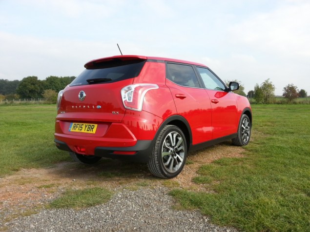 SsangYong Tivoli diesel manual ELX first drive review, SMMT North 2015 - photo 4
