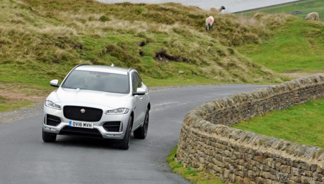 Jaguar F-Pace 2.0d R-Sport AWD road test review photo wallpaper - front