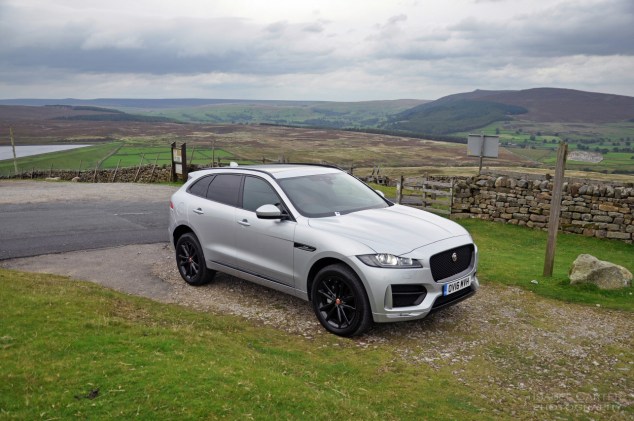 Jaguar F-Pace 2.0d R-Sport AWD road test review photo wallpaper - front2
