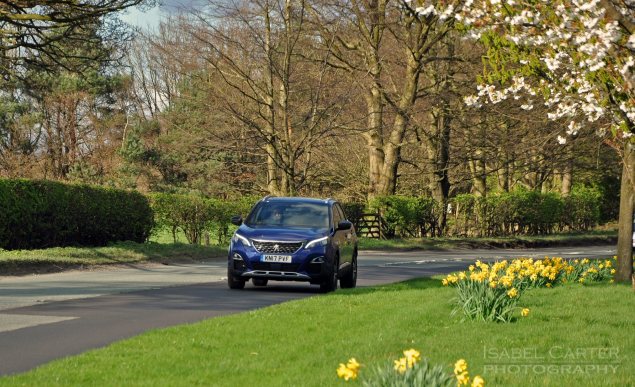 New-Peugeot-3008-crossover-SUV-road-test-review-1.2-petrol-manual-GT-Line-Magnetic-Blue-photo-06