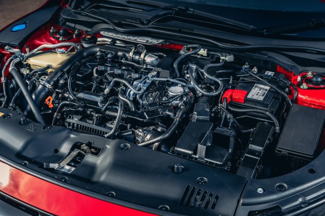 2017 Honda Civic 1.0 VTEC Turbo EX manual road test review - engine bay
