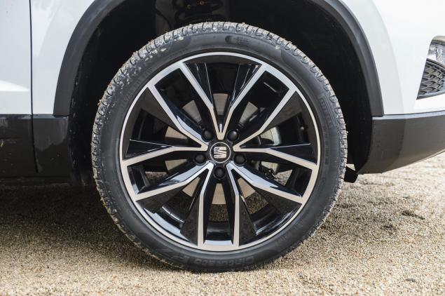 SEAT Ateca XCELLENCE 1.4 EcoTSI 150 PS 7-speed DSG-auto road test review leasing 19 inch alloys