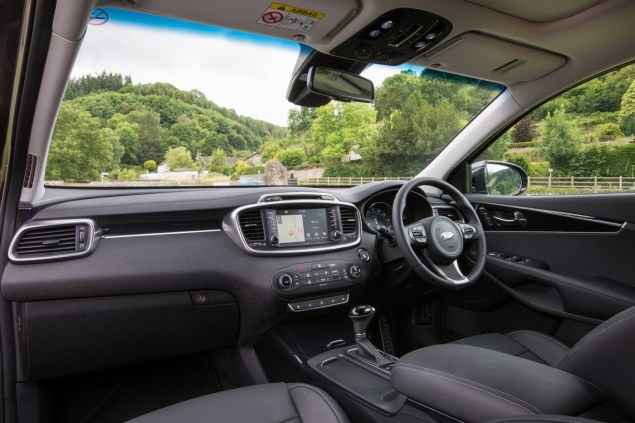 2018 Kia Sorento GT-Line S road test review Oliver Hammond blogger writer interior