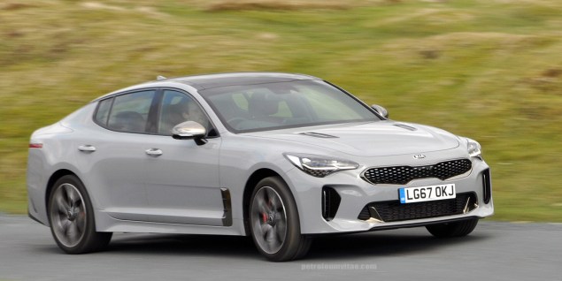 Kia Stinger GTS Oliver Hammond review blogger wallpaper photo - dynamic 4